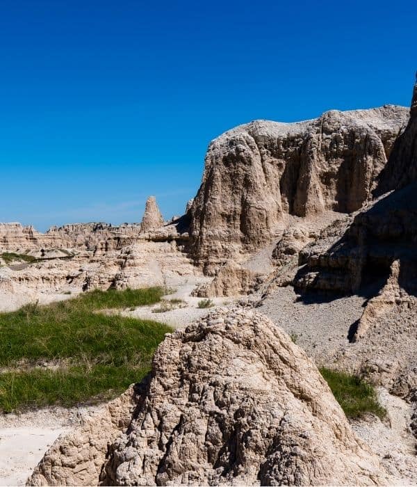 Information on Badlands National Park in South Dakota